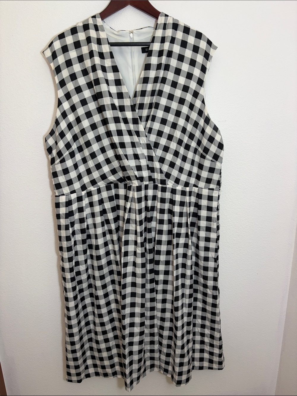 Ellen Tracy Sleeveless Black White Gingham Plaid Dress